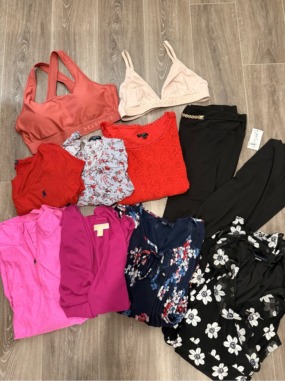 Brand name clothing bundle (Large-Xlarge)